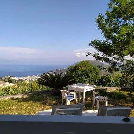 Paradiso Apartment *